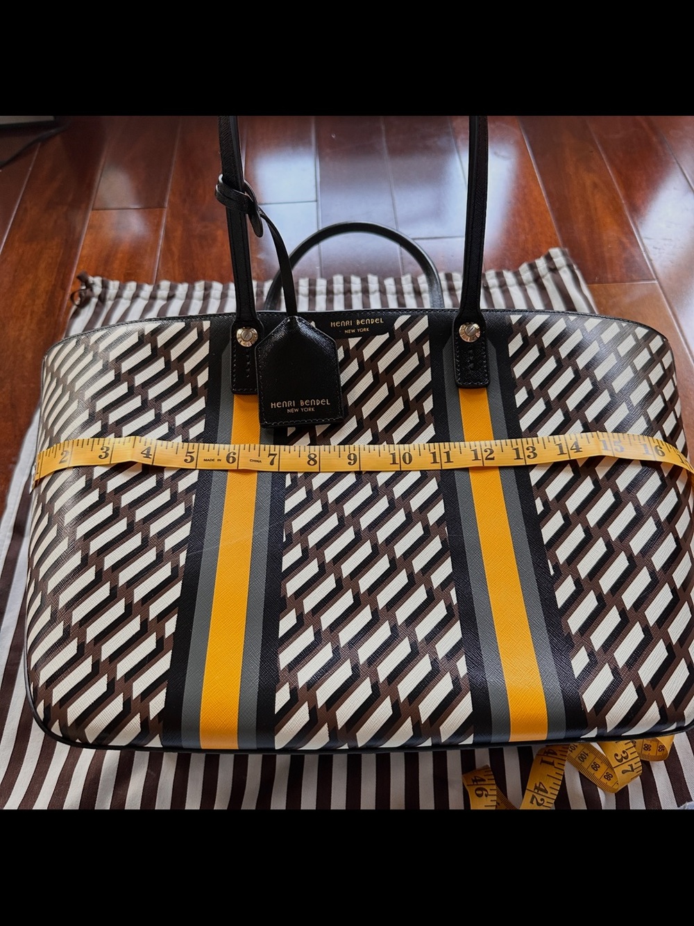 🌞Authentic Rare Henri Bendel Brown & Golden Patterned Tote / Handbag - Picture 4 of 14